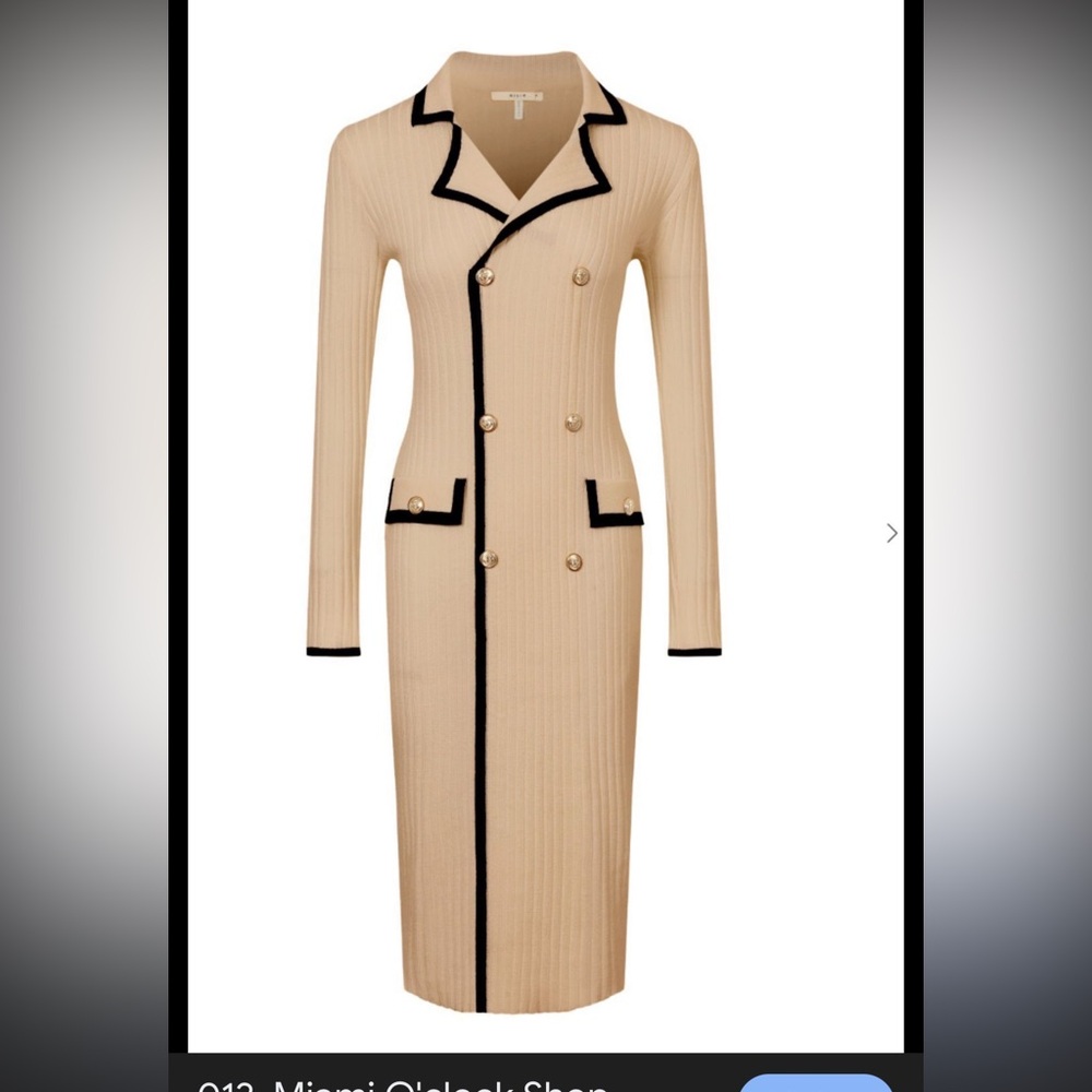Rivir
Elegant TAN Double-Breasted Dress